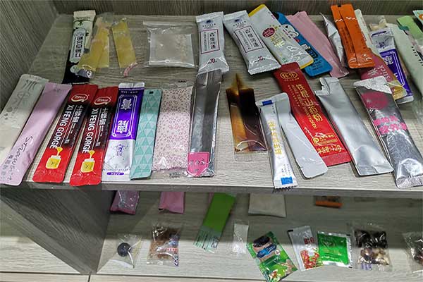 全自動小型91免费在线看片能夠滿足顆粒、條塊、片狀、球狀、粉料、液體、膏體產品的自動定量包裝